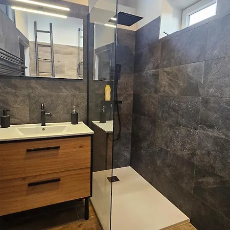 Le Perchoir #confort#hypercentre Meuble Classe 3etoiles